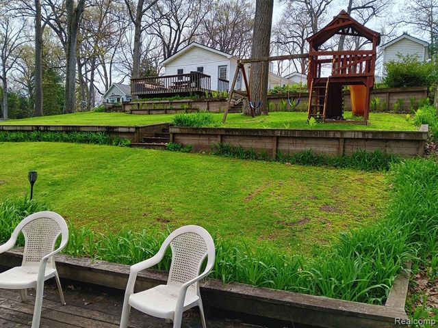 11849 Four Lakes Drive, South Lyon, MI 48178