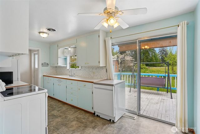 27821 SE 197th Street, Maple Valley, WA 98038