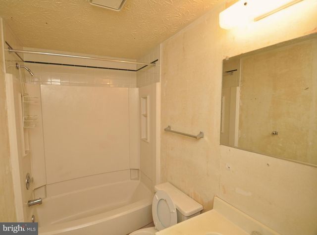 1121 Harvard St NW Unit F, Washington, DC 20009