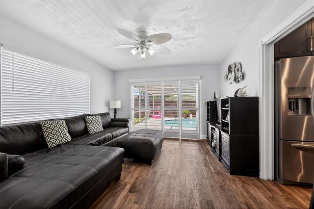 311 NW 93rd Terrace, Pembroke Pines, FL 33024