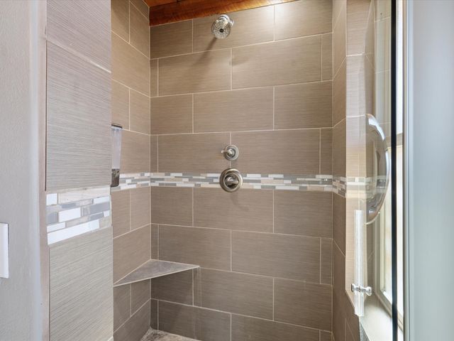 510 and 512 Anglada Ln, Taos, NM 87571