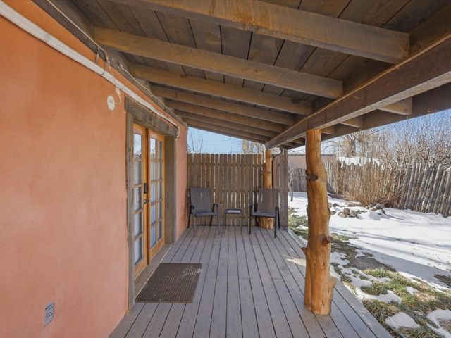 510 and 512 Anglada Ln, Taos, NM 87571