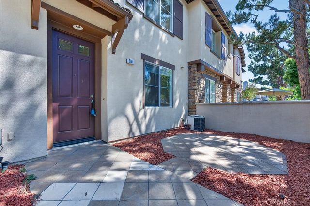 90 Topaz, Irvine, CA 92602