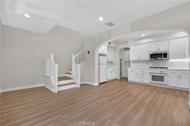 90 Topaz, Irvine, CA 92602