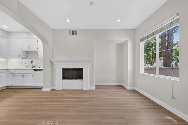 90 Topaz, Irvine, CA 92602