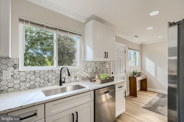 2608 HURON ST, Baltimore, MD 21230
