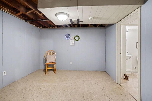 5545 S Sprinkle Road, Portage City, MI 49002