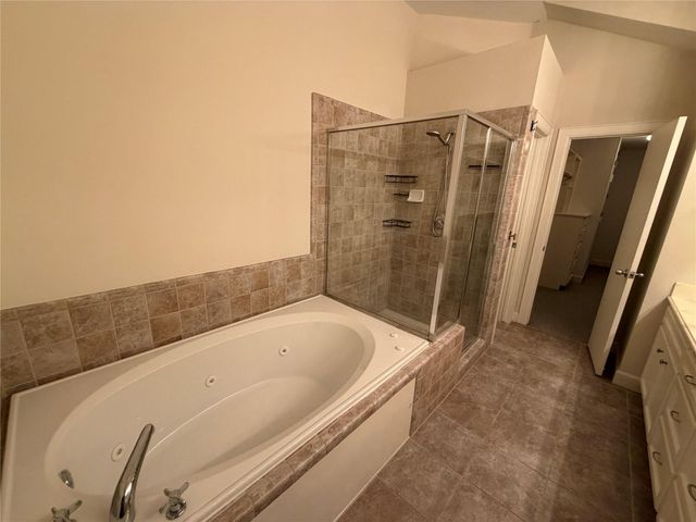 8715 Meadowcroft Drive 1204, Houston, TX 77063