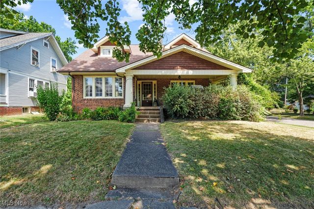 390 E College Street, Alliance, OH 44601