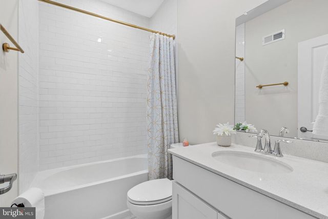 204A DOCK ST, Bensalem, PA 19020