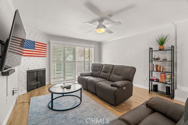 1321 Beryl Street 101, Redondo Beach, CA 90277