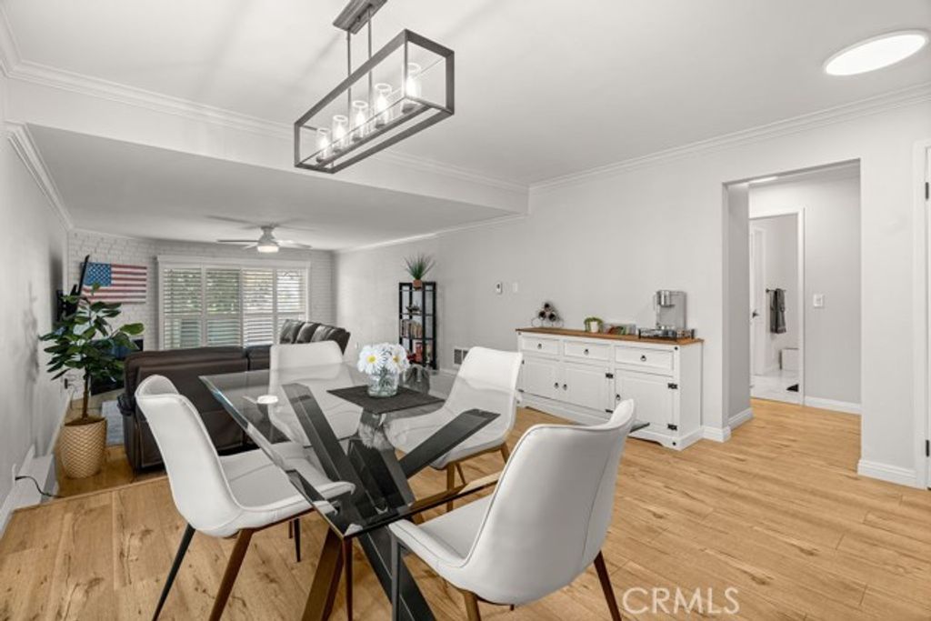 1321 Beryl Street 101, Redondo Beach, CA 90277