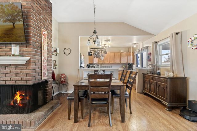 18 MALVINA LN, Newark, DE 19713