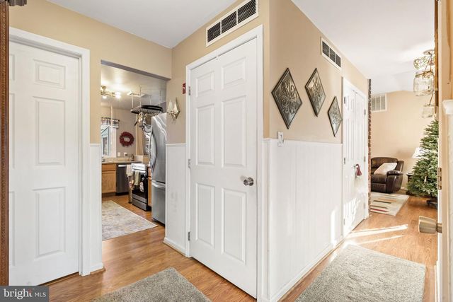 18 MALVINA LN, Newark, DE 19713