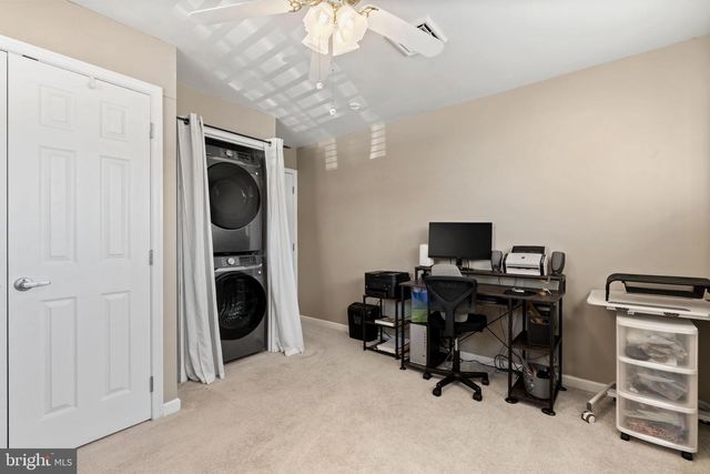 18 MALVINA LN, Newark, DE 19713