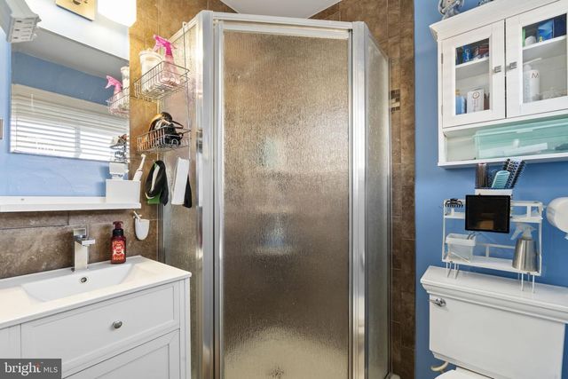 18 MALVINA LN, Newark, DE 19713