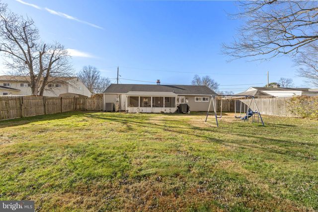 18 MALVINA LN, Newark, DE 19713