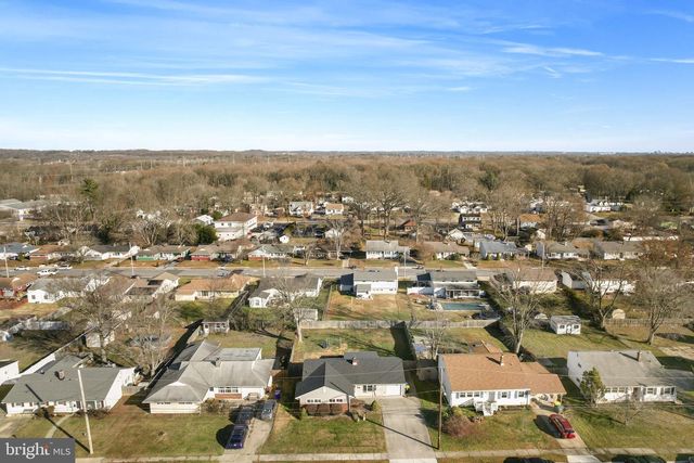 18 MALVINA LN, Newark, DE 19713