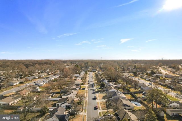 18 MALVINA LN, Newark, DE 19713