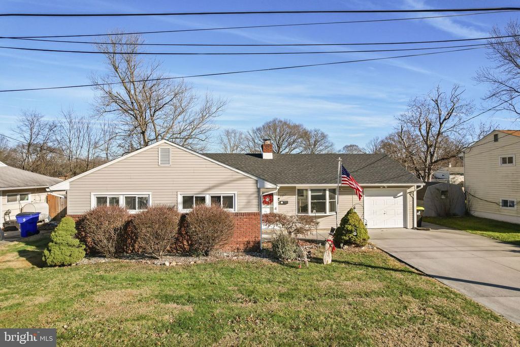 18 MALVINA LN, Newark, DE 19713