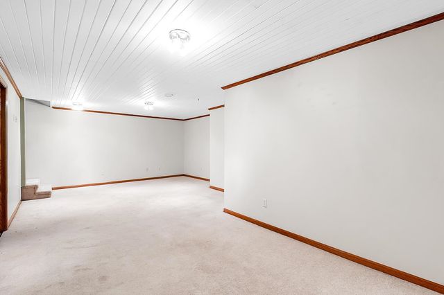 1446 N Gow St, Wichita, KS 67203