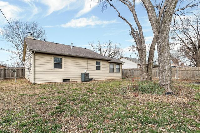 1446 N Gow St, Wichita, KS 67203