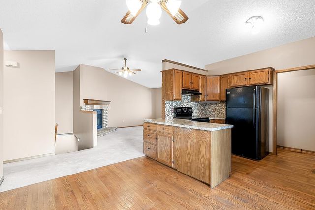 1446 N Gow St, Wichita, KS 67203