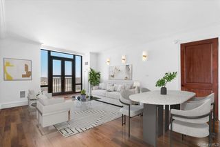 10 City Place PH4F, White Plains, NY 10601