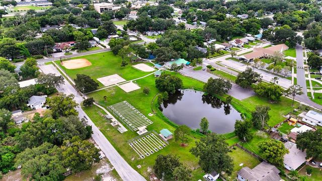 615 AVENUE A NE, Winter Haven, FL 33881