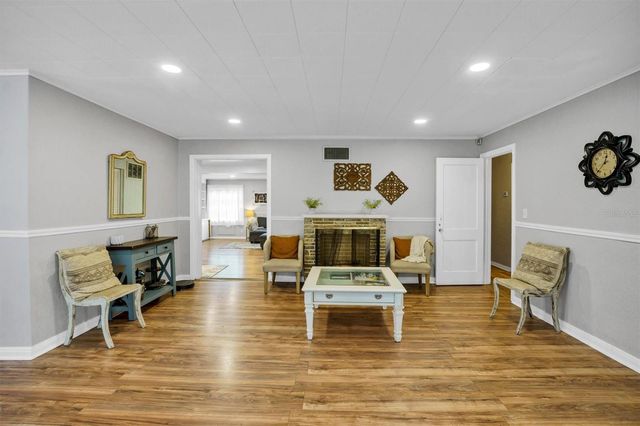 615 AVENUE A NE, Winter Haven, FL 33881