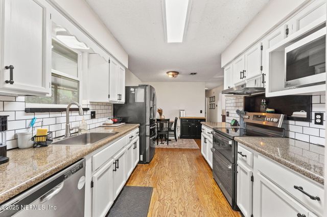 4156 FALCON RUN Lane, Middleburg, FL 32068