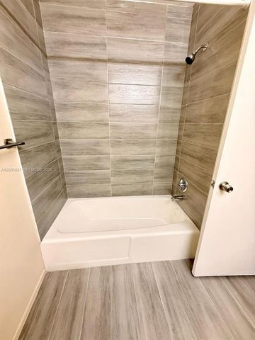 3301 Raleigh St 4D, Hollywood, FL 33021