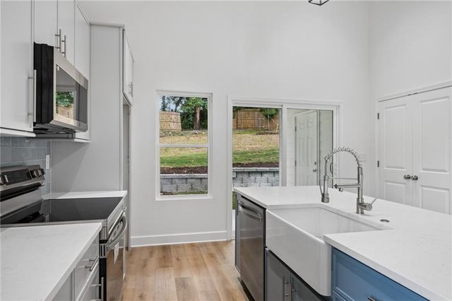 2050 Morehouse Drive NW, Atlanta, GA 30314