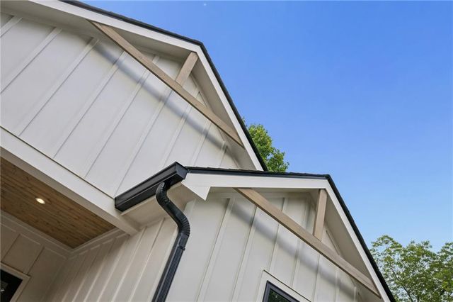 2050 Morehouse Drive NW, Atlanta, GA 30314