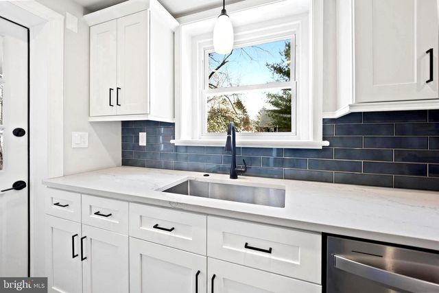 8025 NEW SECOND STREET, Elkins Park, PA 19027