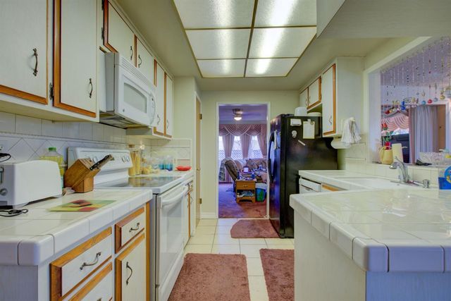 16067 Acacia St, Delhi, CA 95315