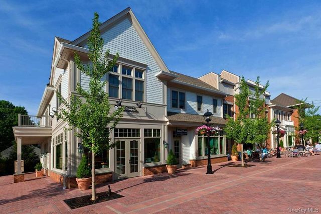 5 Fieldstone Knoll 45, Armonk, NY 10504