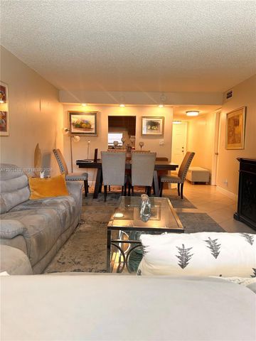 361 S Hollybrook Dr 104, Pembroke Pines, FL 33025