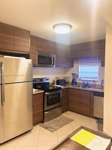 361 S Hollybrook Dr 104, Pembroke Pines, FL 33025