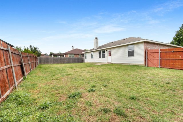 1434 Paint Brush Court, Burleson, TX 76028