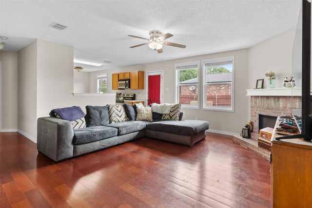 1434 Paint Brush Court, Burleson, TX 76028