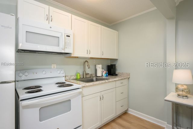 239 Beach City Rd Apt 2115, Hilton Head Island, SC 29926