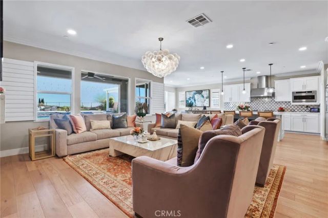 2627 Chad Zeller, Corona, CA 92882
