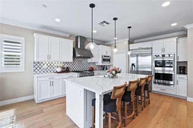 2627 Chad Zeller, Corona, CA 92882