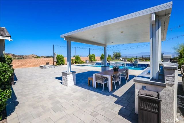 2627 Chad Zeller, Corona, CA 92882