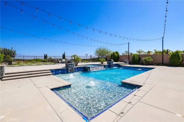 2627 Chad Zeller, Corona, CA 92882