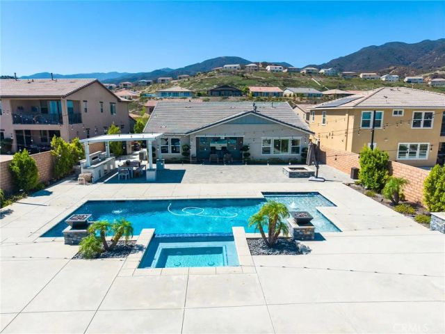 2627 Chad Zeller, Corona, CA 92882