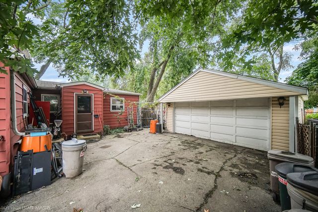 8544 Leclaire Avenue, Burbank, IL 60459