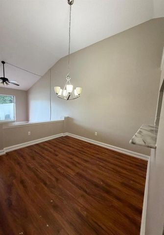 3330 LAUREL DALE DRIVE, Tampa, FL 33618