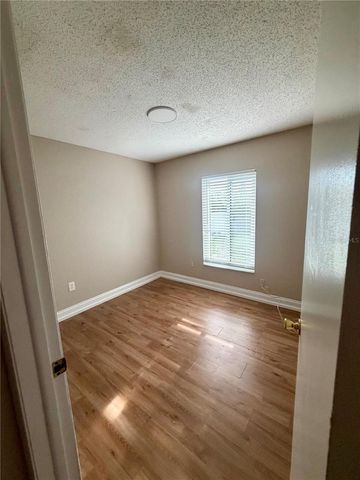 3330 LAUREL DALE DRIVE, Tampa, FL 33618